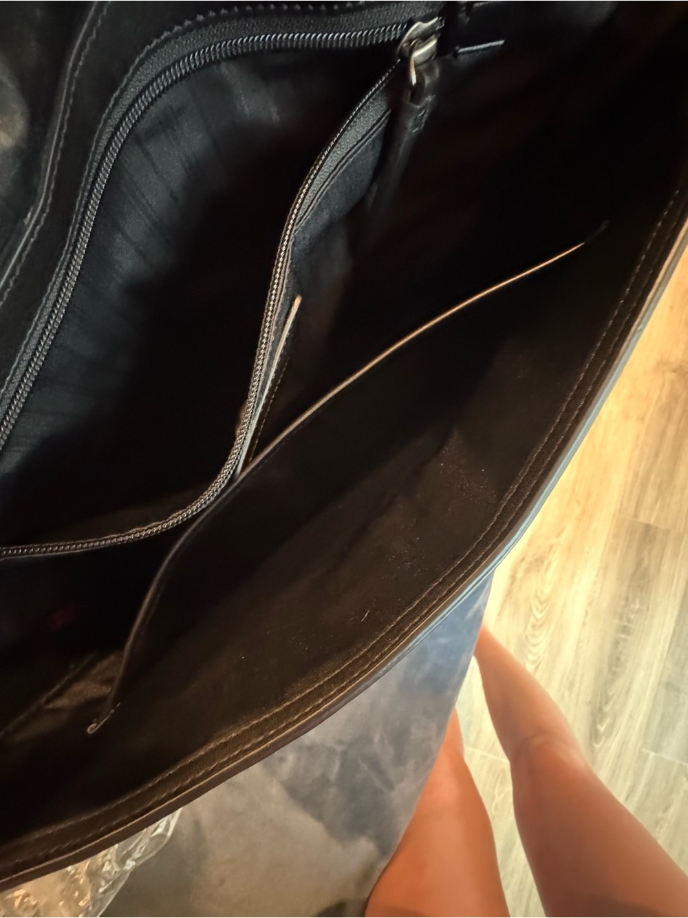 TUMI Black Leather Messenger Bag - Picture 9 of 16